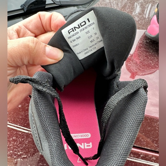 Black And1 shoes with pink and orange. Size 8 - Picture 9 of 9
